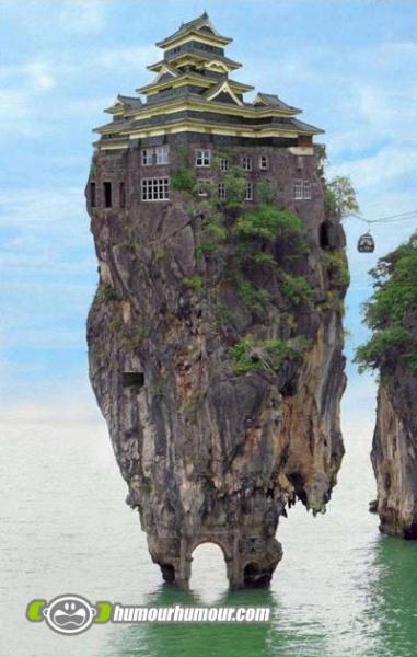 Une demeure bien originale....